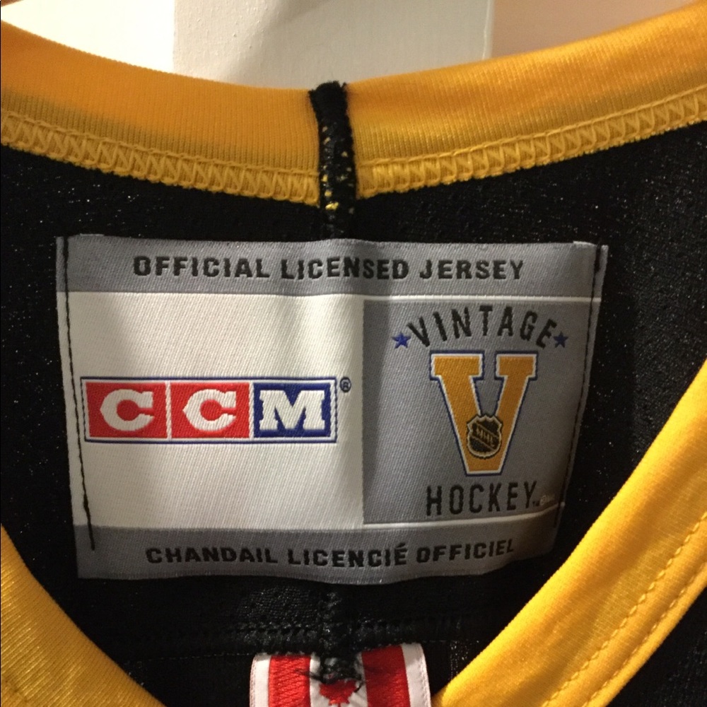 NHL penguins Vintage Jersey - Picture 3 of 5